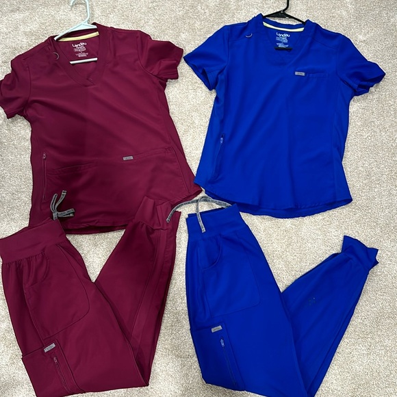 Landau scrub set (2 sets) - Picture 1 of 2